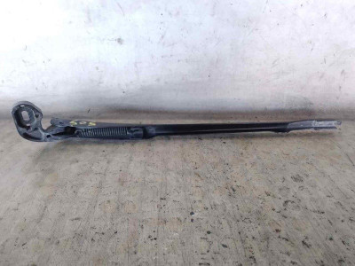 BRAZO LIMPIA DELANTERO DERECHO