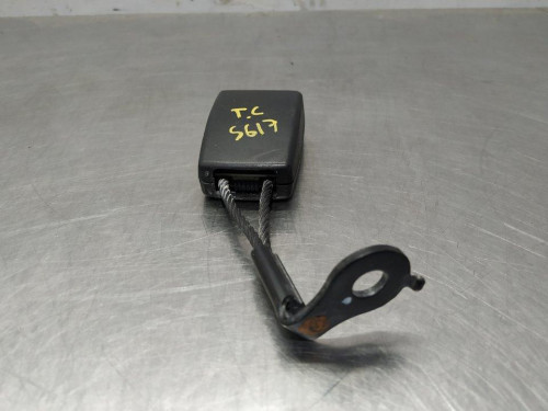  ENGANCHE CINTURON TRASERO CENTRAL OPEL VECTRA C BERLINA 
