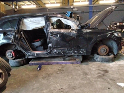 AUDI Q7 (4L)