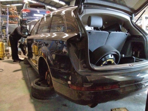  AUDI Q7 (4L) 