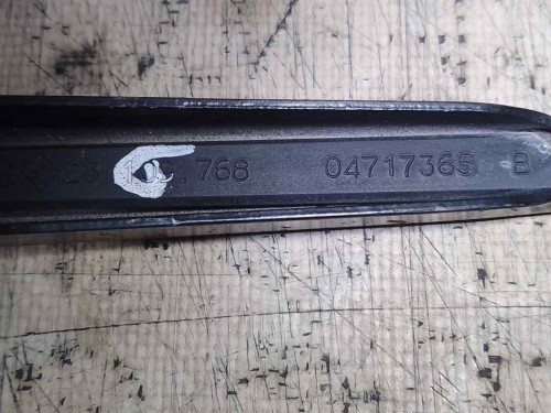 BRAZO LIMPIA DELANTERO IZQUIERDO CHRYSLER VOYAGER (RG) 