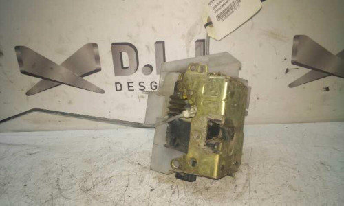 CERRADURA PUERTA DELANTERA IZQUIERDA Renault MEGANE I BERL./ BERL. CON PORTÓN (BA0) 