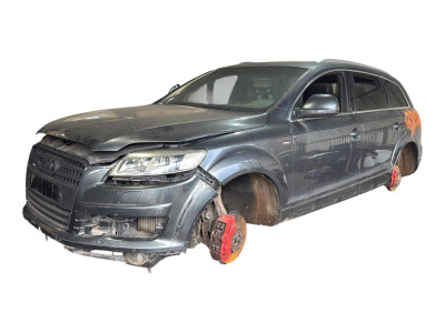 AUDI Q7 (4L)