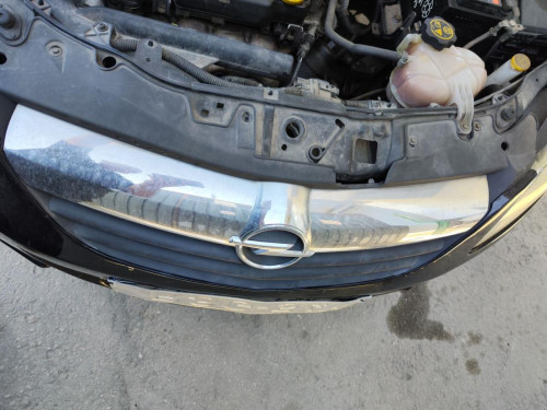 REJILLA DELANTERA OPEL CORSA D 