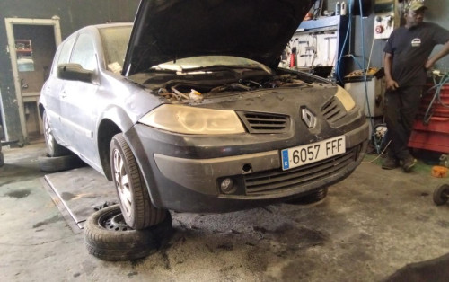  RENAULT MEGANE II BERLINA 5P 