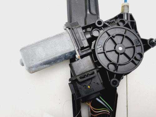 ELEVALUNAS DELANTERO DERECHO BMW SERIE 3 BERLINA (F30N) 