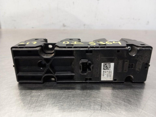  MANDO ELEVALUNAS DELANTERO IZQUIERDO Ford FIESTA (CE1) 