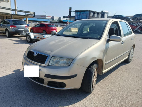 SKODA FABIA (6Y2/6Y3) — vehículo donante para recambios 