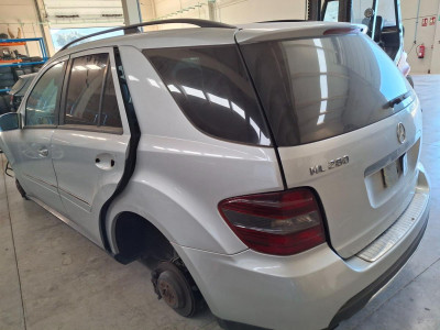 MERCEDES-BENZ CLASE ML (BM 164)