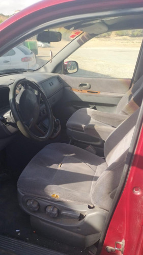 KIA CARNIVAL II (FL) — vehículo donante para recambios 