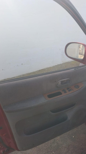 KIA CARNIVAL II (FL) — vehículo donante para recambios 