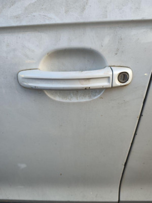 MANETA EXTERIOR DELANTERA IZQUIERDA