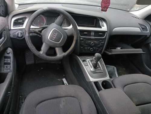 AUDI A4 AVANT (8K5) — vehículo donante para recambios 