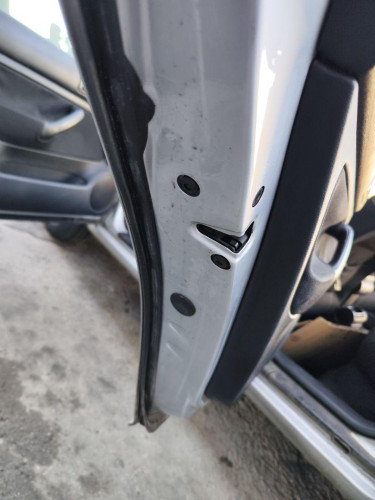 CERRADURA PUERTA TRASERA IZQUIERDA de segunda mano