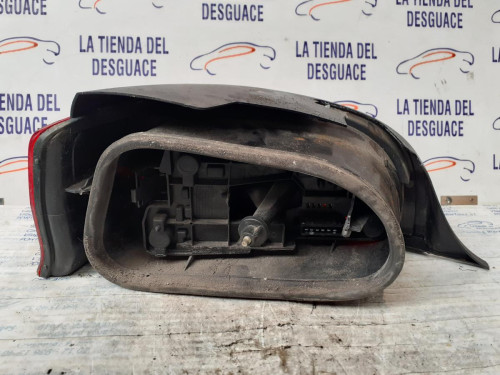  PILOTO TRASERO DERECHO 