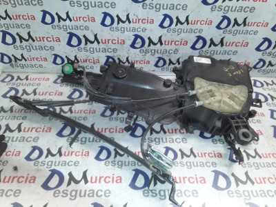 ELEVALUNAS DELANTERO DERECHO