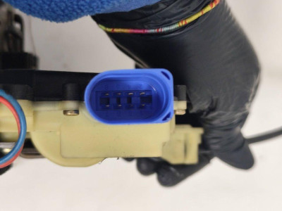 CERRADURA PUERTA DELANTERA DERECHA, VOLKSWAGEN, POLO IV (9N1)