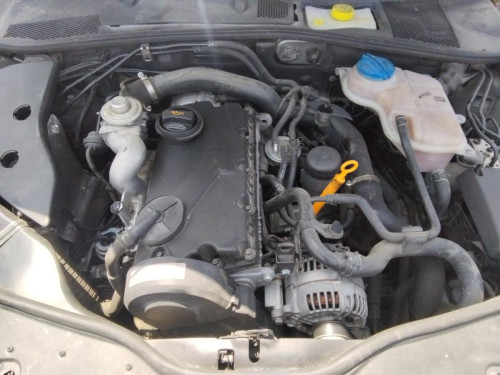  VOLKSWAGEN PASSAT BERLINA (3B3) 