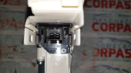 MOTOR ELEVALUNAS TRASERO IZQUIERDO Audi A4 BERLINA (8K2) 