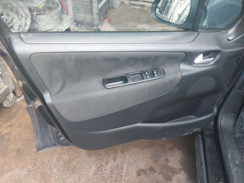 PEUGEOT 207 — Donor Vehicle for Used Parts 