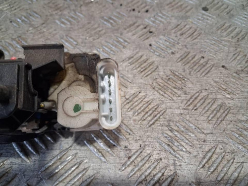 CERRADURA PUERTA DELANTERA IZQUIERDA 