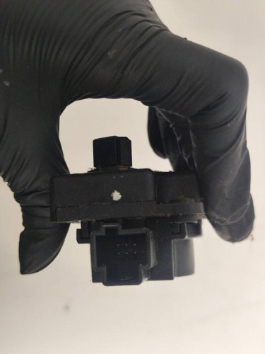  MOTOR APERTURA TRAMPILLAS CLIMATIZADOR FORD 