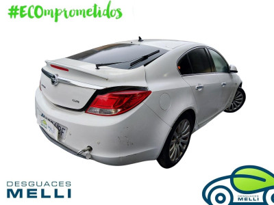 OPEL INSIGNIA BERLINA