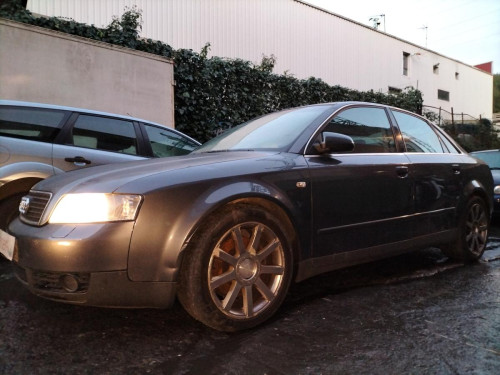  AUDI A4 BERLINA (8E) 