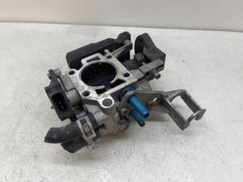 CAJA MARIPOSA OPEL CORSA B 