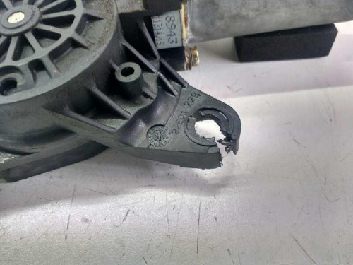  ELEVALUNAS DELANTERO DERECHO PEUGEOT 306 BREAK 