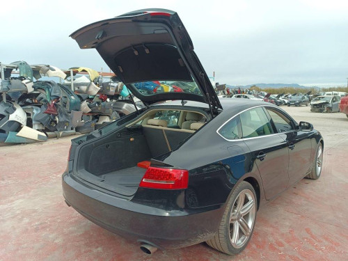 AUDI A5 SPORTBACK (8T) — vehículo donante para recambios 
