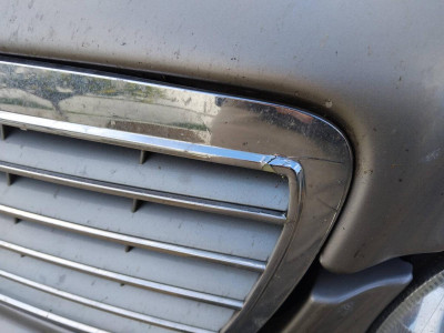 REJILLA DELANTERA Mercedes-Benz E Berlina (BM 211)(01.2002->)