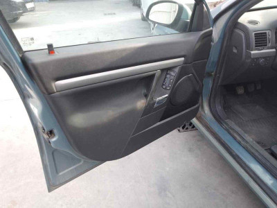 OPEL VECTRA C BERLINA
