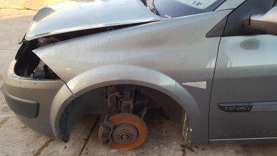 ALETA DELANTERA IZQUIERDA Renault Megane II Classic Berlina (2003->)