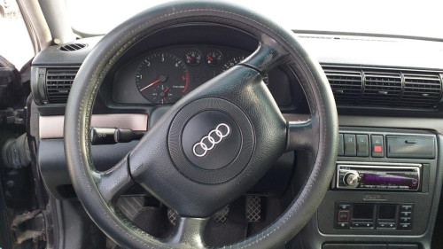  AUDI A4 BERLINA (B5) 