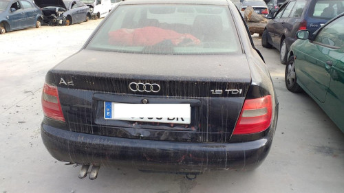  AUDI A4 BERLINA (B5) 