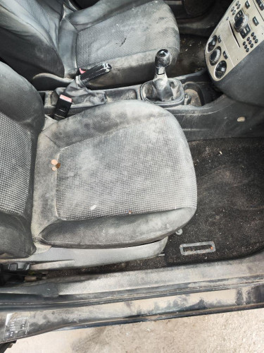 ASIENTO DELANTERO DERECHO OPEL CORSA D 