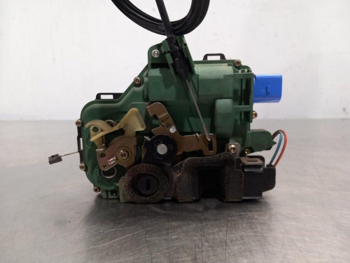  CERRADURA PUERTA TRASERA IZQUIERDA Volkswagen POLO IV (9N1) 