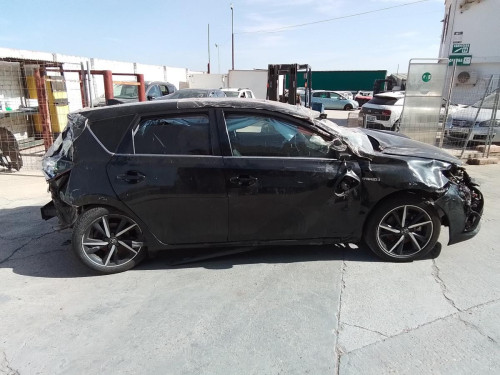  TOYOTA AURIS (E18) 