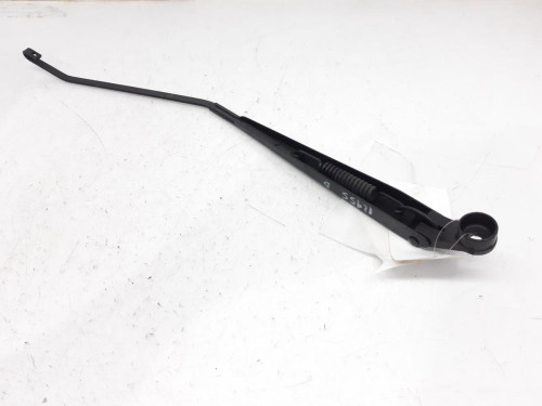  BRAZO LIMPIA DELANTERO DERECHO SUZUKI SWIFT BERLINA (RS/MZ) 