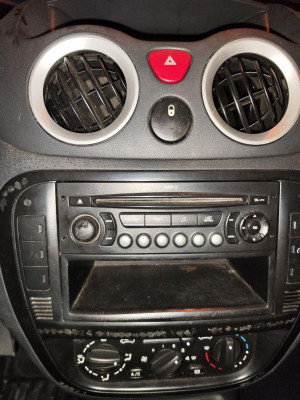 SISTEMA AUDIO / RADIO CD, CITROEN, C2