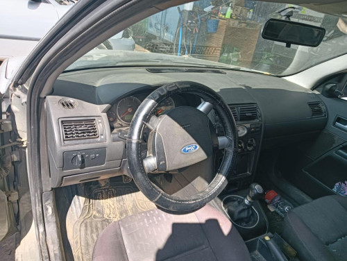 FORD MONDEO BERLINA (GE) — vehículo donante para recambios 