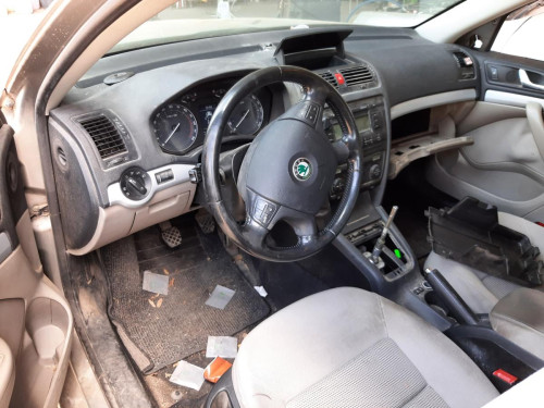  SKODA OCTAVIA COMBI (1Z5) 