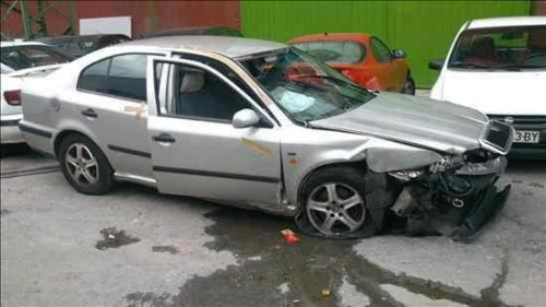  SKODA OCTAVIA BERLINA (1U2) 