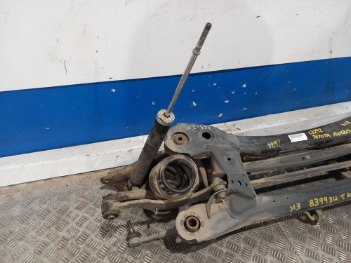  PUENTE TRASERO TOYOTA AURIS (E18) 