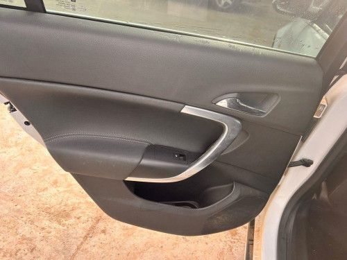  OPEL INSIGNIA BERLINA 