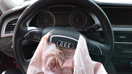  AUDI A4 BERLINA (8K2) 