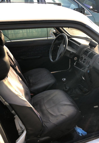 PEUGEOT 205 BERLINA — автомобиль-донор на запчасти 
