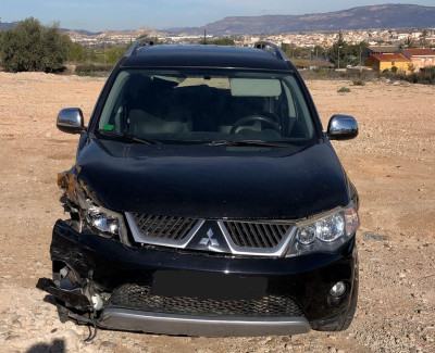 MITSUBISHI OUTLANDER (CW0)