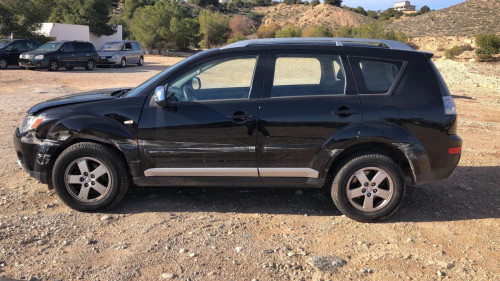 MITSUBISHI OUTLANDER (CW0) — Donor Vehicle for Used Parts 